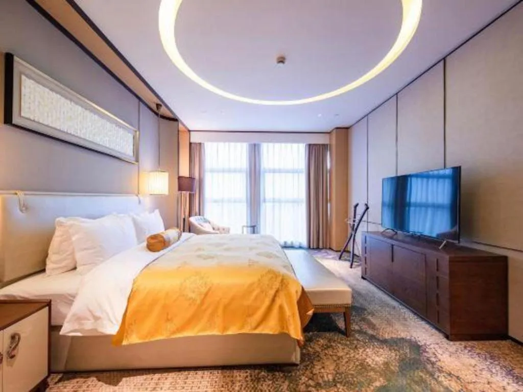 Bed in Lakehome Hotel Konggang