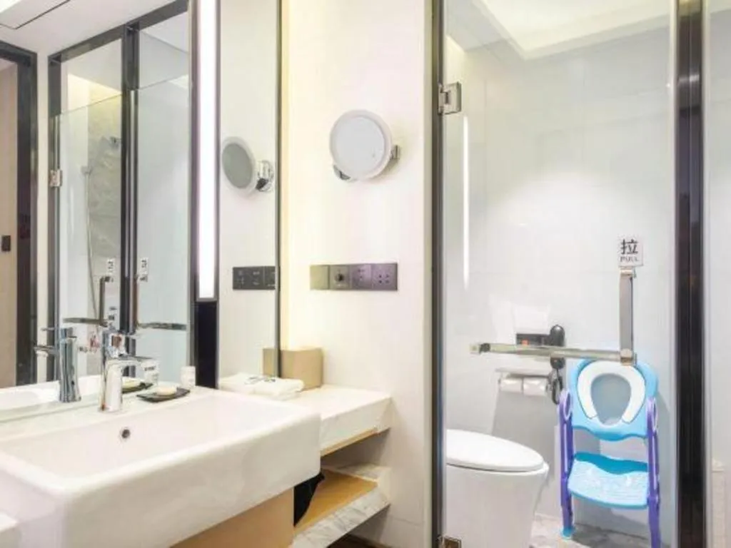 Lakehome Hotel Konggang