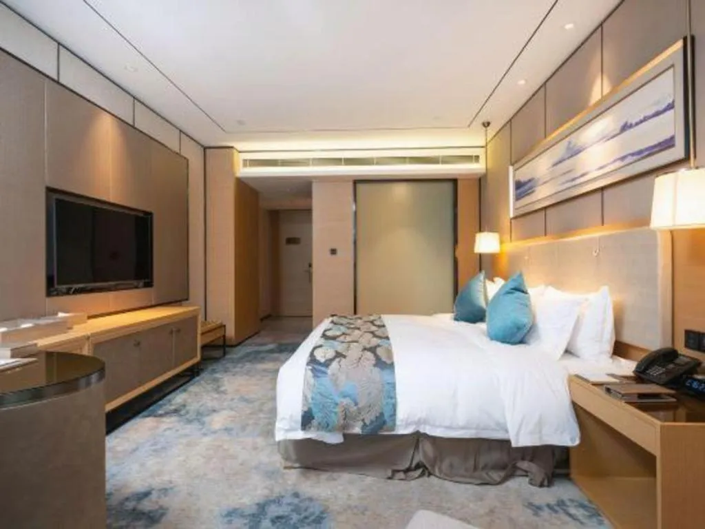 Bed in Lakehome Hotel Konggang