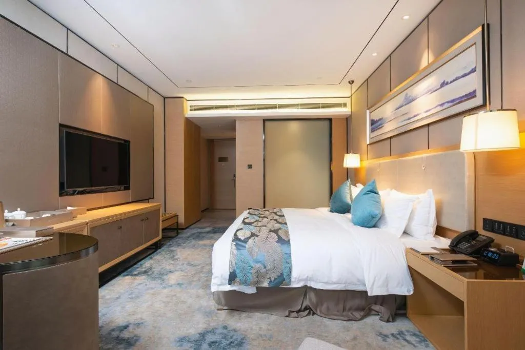 Bed in Lakehome Hotel Konggang