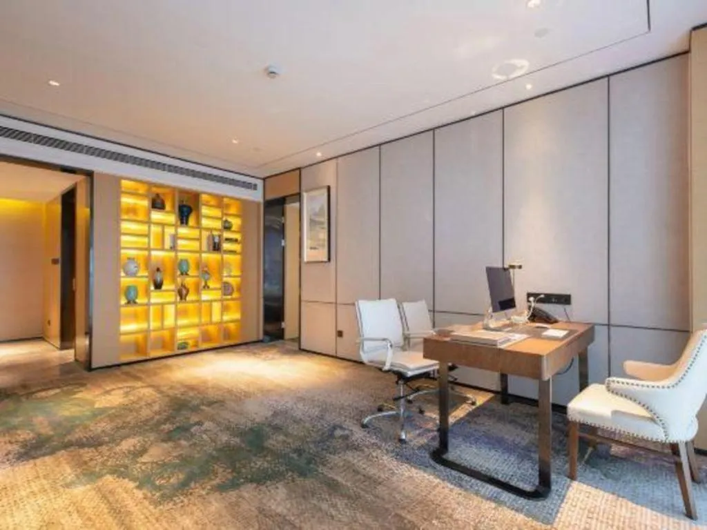 Lakehome Hotel Konggang