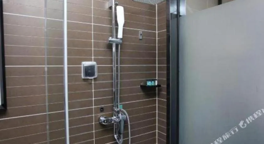 Xana Hotelle·Yutian