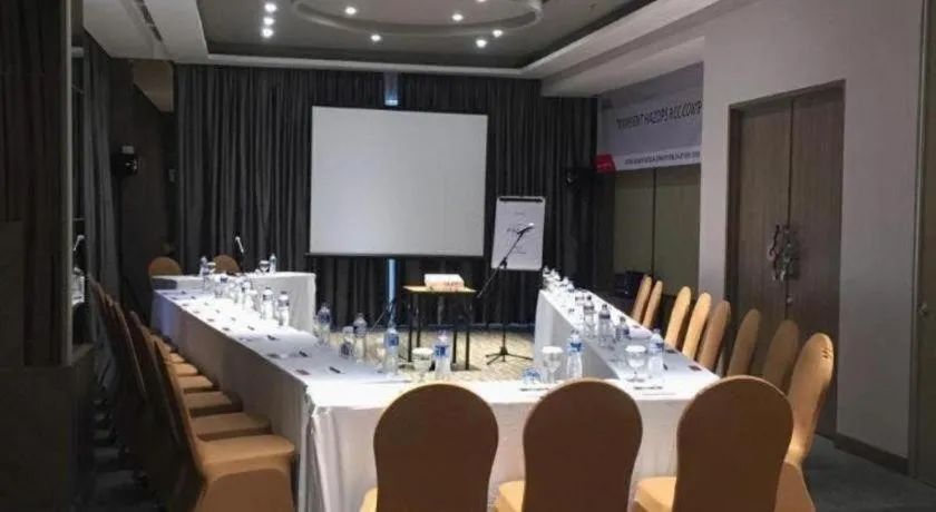 Patra Cirebon Hotel & Convention