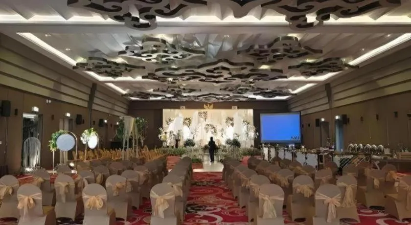 Patra Cirebon Hotel & Convention