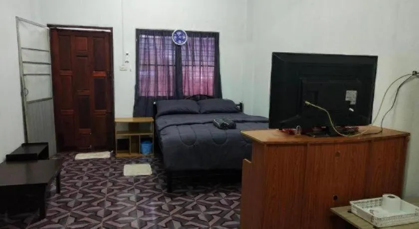 Bed in Chainarong Road