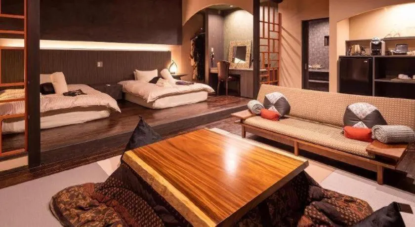 Bed in Yufuin Luxury Villa -zakuro-