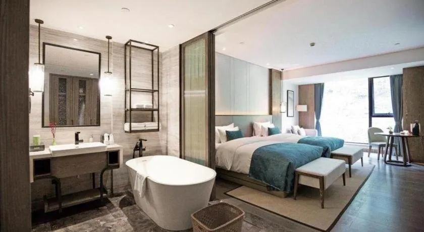 Bed in Landison Xinan Hotel Hangzhou