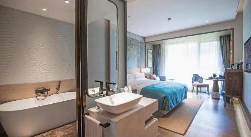 Bed in Landison Xinan Hotel Hangzhou