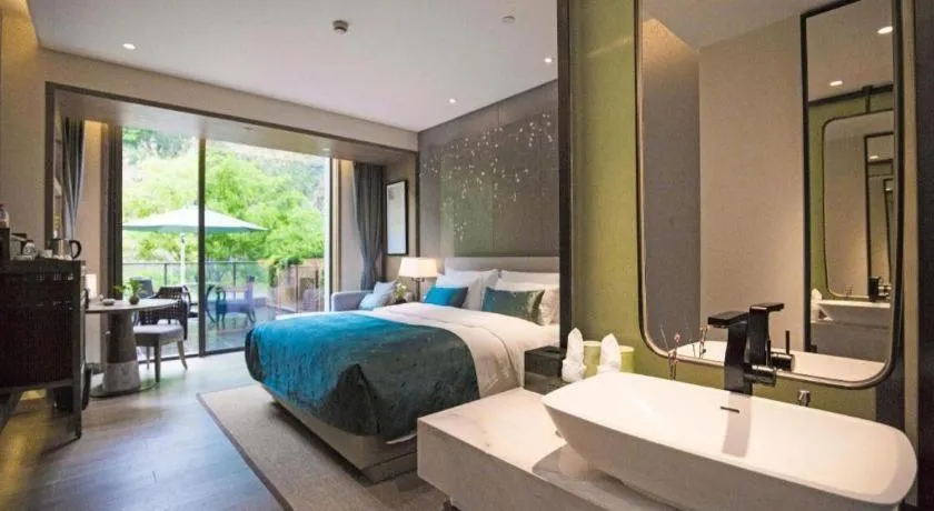 Bed in Landison Xinan Hotel Hangzhou