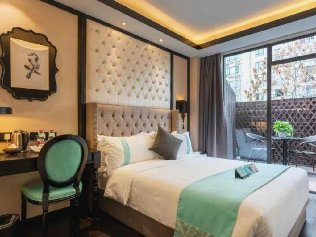 Bed in Xana Hotelle Shaghai Hongqiao Hub National Exhibition Center Qibao Lianming Road