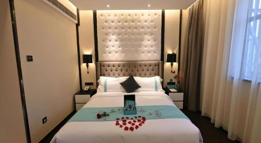 Bed in Xana Hotelle Shaghai Hongqiao Hub National Exhibition Center Qibao Lianming Road