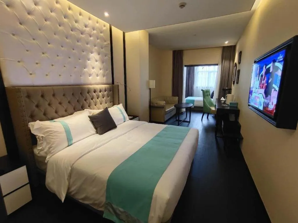 Bed in Xana Hotelle Shaghai Hongqiao Hub National Exhibition Center Qibao Lianming Road