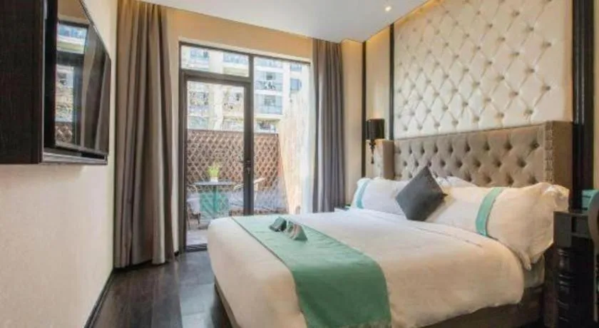 Bed in Xana Hotelle Shaghai Hongqiao Hub National Exhibition Center Qibao Lianming Road