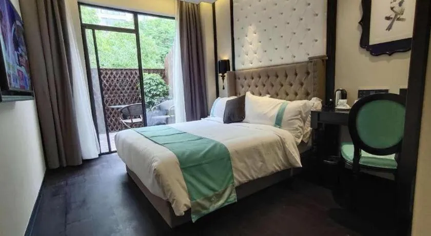 Bed in Xana Hotelle Shaghai Hongqiao Hub National Exhibition Center Qibao Lianming Road