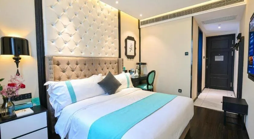 Bed in Xana Hotelle Shaghai Hongqiao Hub National Exhibition Center Qibao Lianming Road