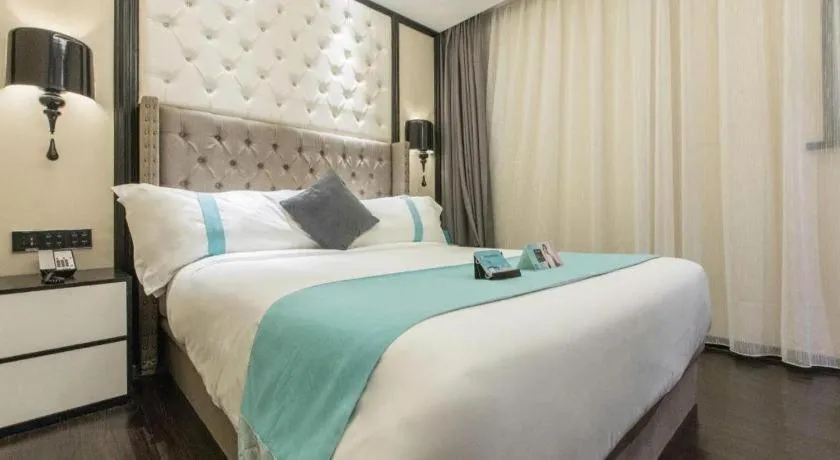 Bed in Xana Hotelle Shaghai Hongqiao Hub National Exhibition Center Qibao Lianming Road