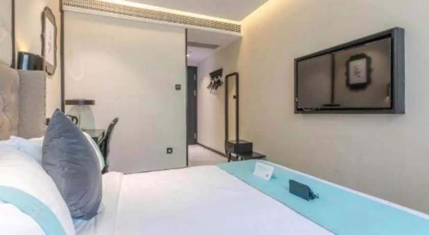 Bed in Xana Hotelle Shaghai Hongqiao Hub National Exhibition Center Qibao Lianming Road