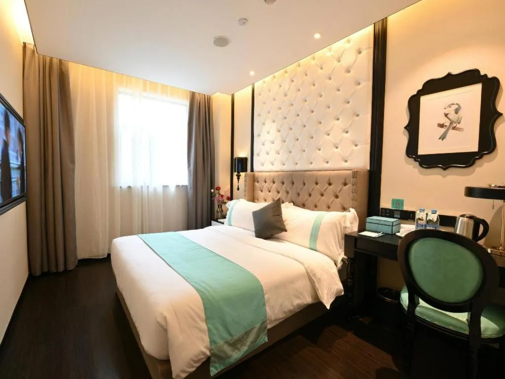 Bed in Xana Hotelle Shaghai Hongqiao Hub National Exhibition Center Qibao Lianming Road