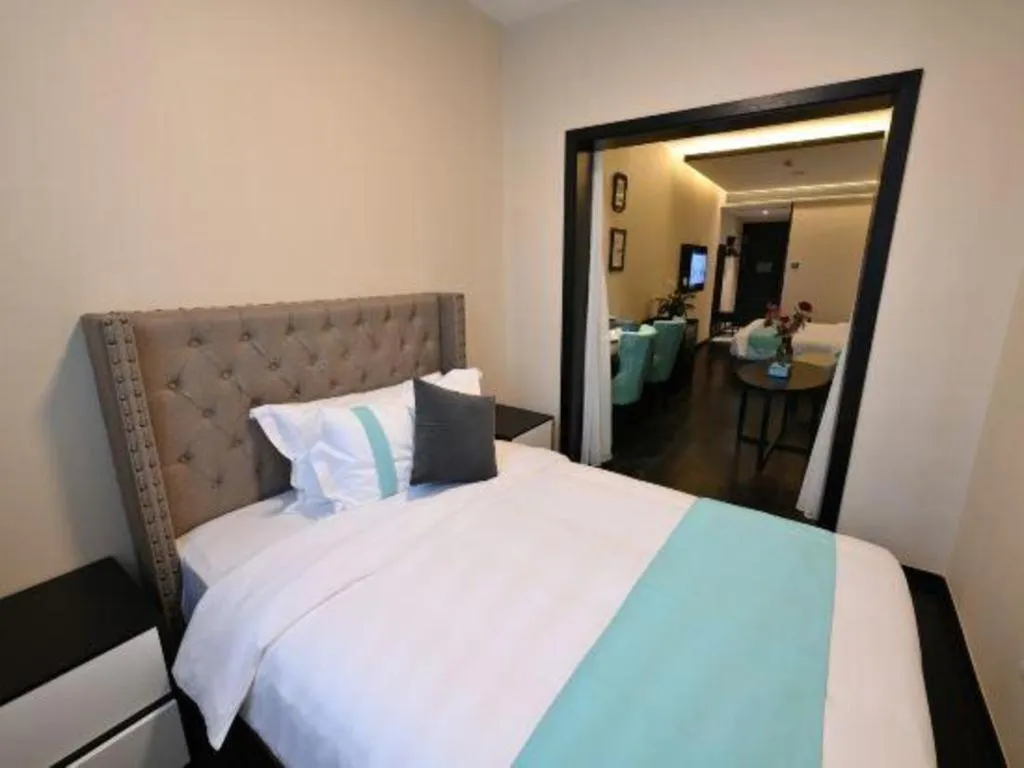 Bed in Xana Hotelle Shaghai Hongqiao Hub National Exhibition Center Qibao Lianming Road