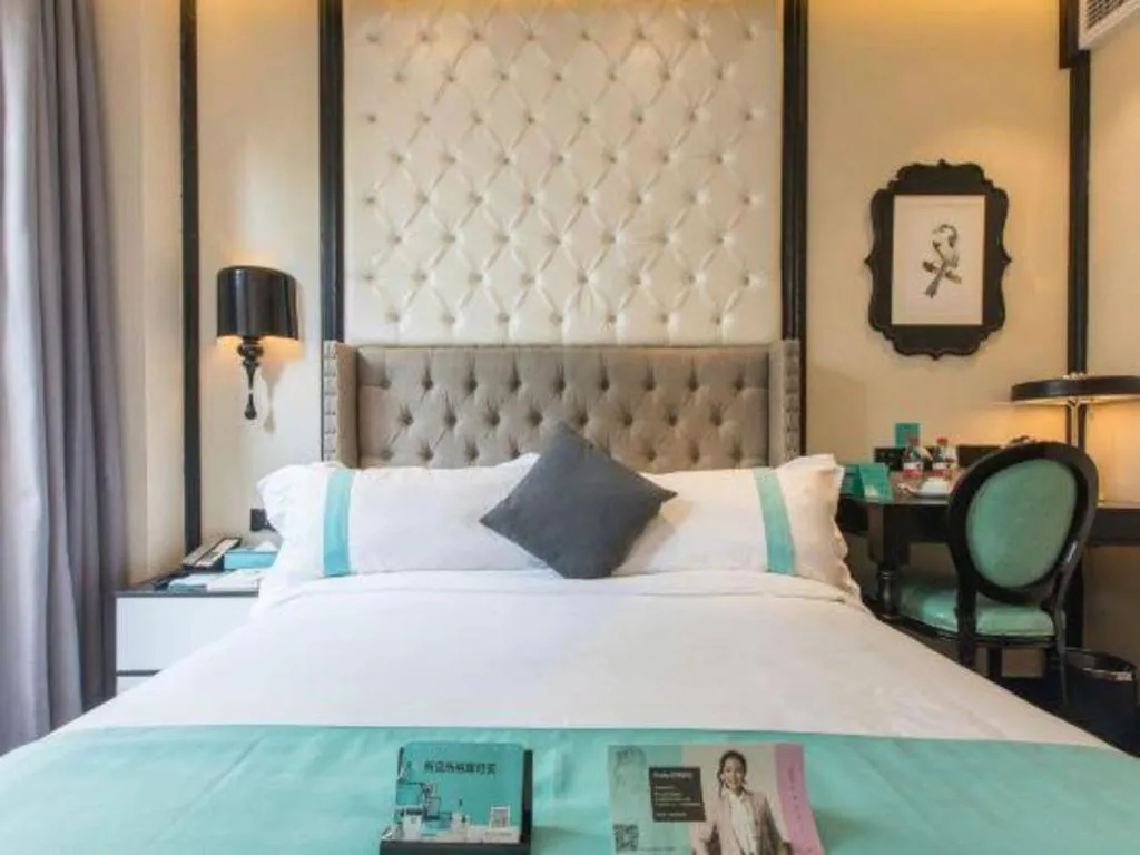Bed in Xana Hotelle Shaghai Hongqiao Hub National Exhibition Center Qibao Lianming Road