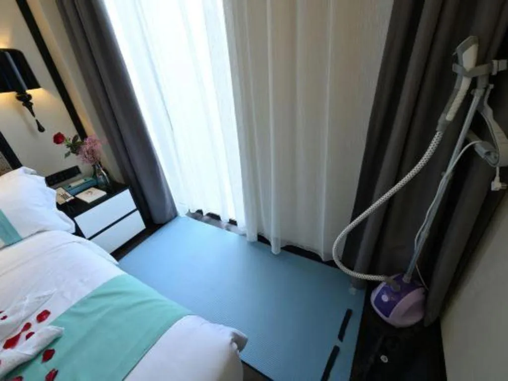 Bed in Xana Hotelle Shaghai Hongqiao Hub National Exhibition Center Qibao Lianming Road