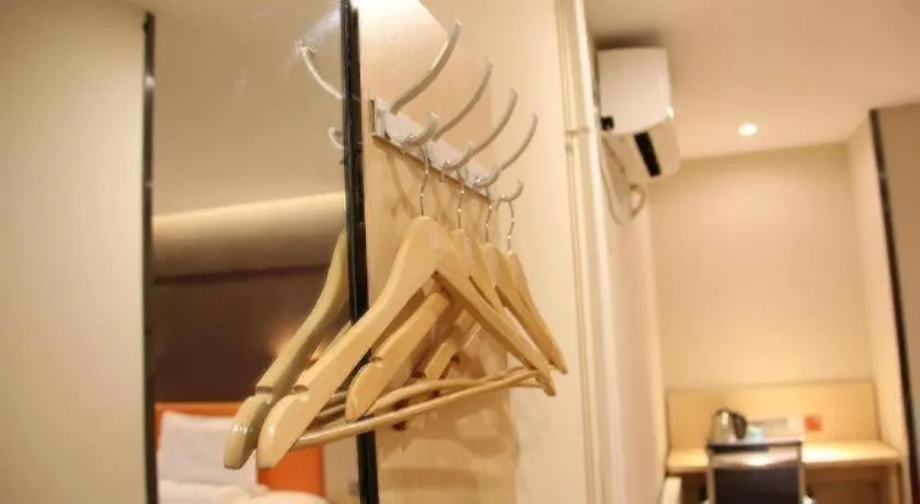 7 Days Premium·Shenyang North Railway Station North Square