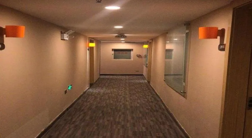 7 Days Premium·Shenyang North Railway Station North Square