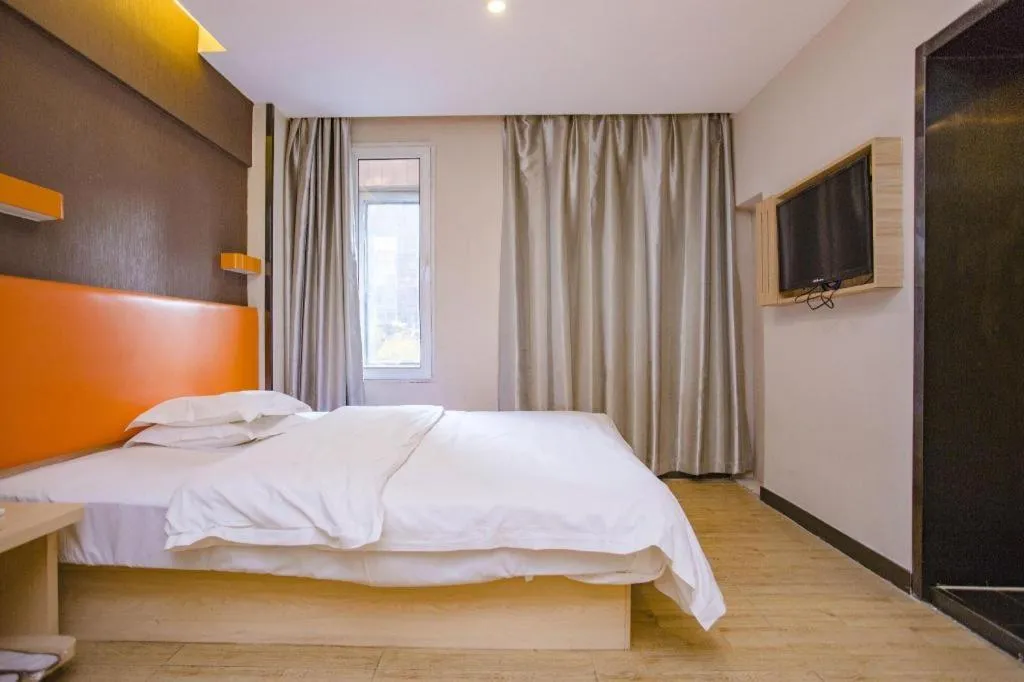 Bed in 7 Days Premium·Shenyang North Railway Station North Square