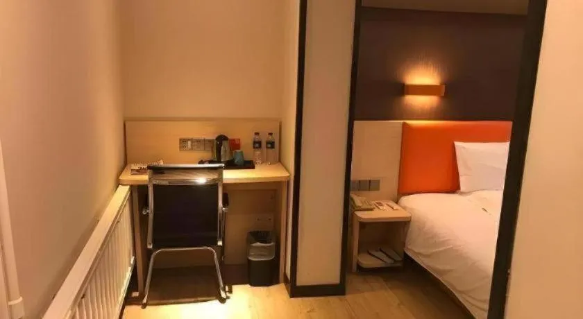 Bed in 7 Days Premium·Shenyang North Railway Station North Square