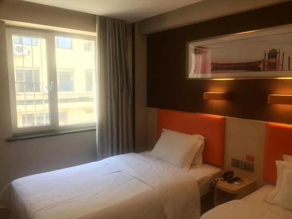 Bed in 7 Days Premium·Shenyang North Railway Station North Square