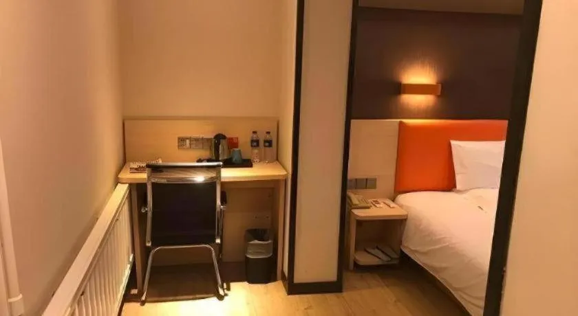 Bed in 7 Days Premium·Shenyang North Railway Station North Square