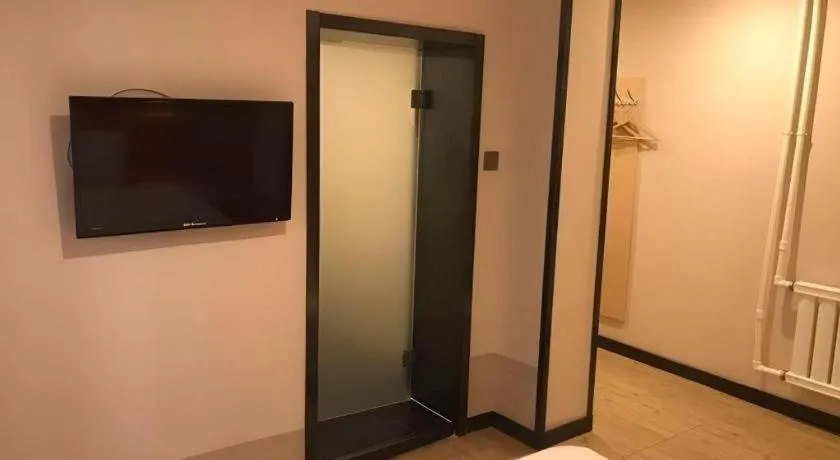 7 Days Premium·Shenyang North Railway Station North Square