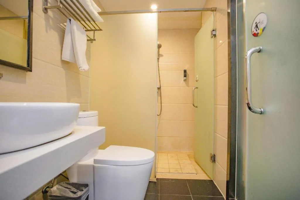 7 Days Premium·Shenyang North Railway Station North Square