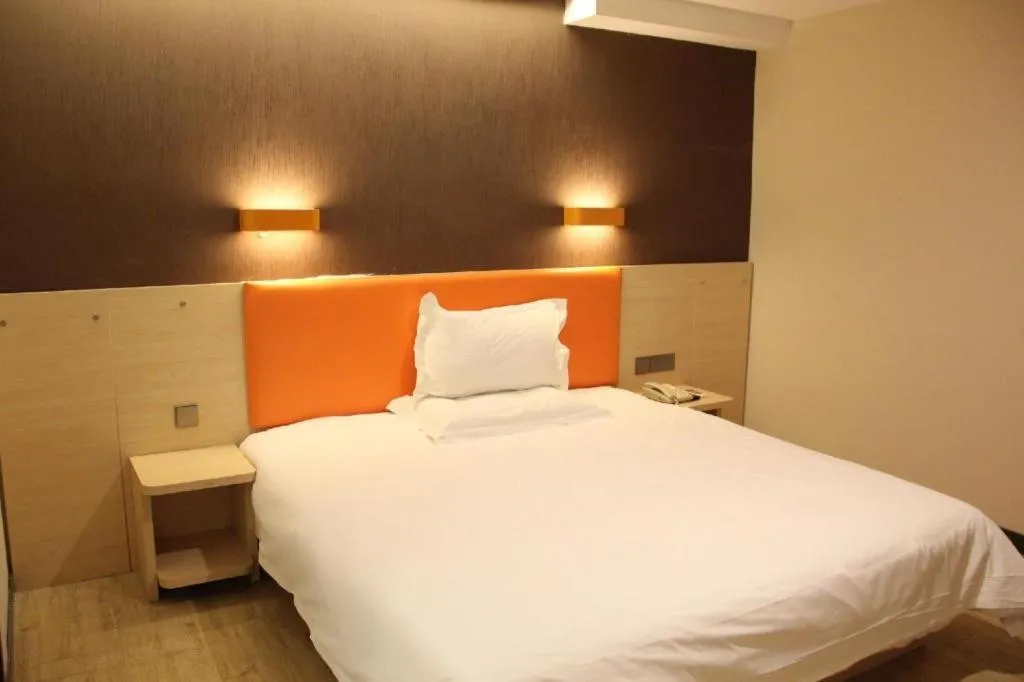 Bed in 7 Days Premium·Shenyang North Railway Station North Square