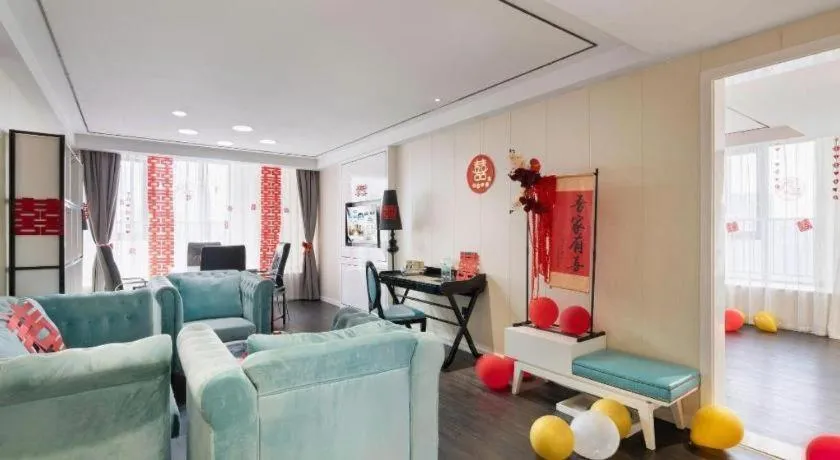 Xana Hotelle Chengdu Dafeng Huirong Plaza Longhu Street