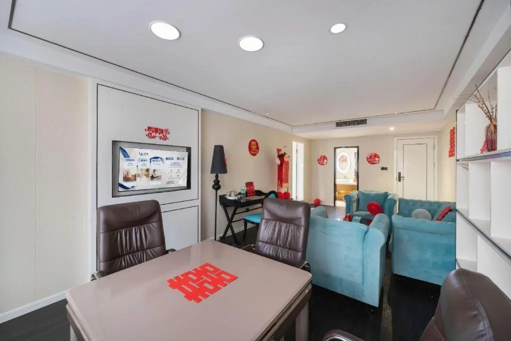 Xana Hotelle Chengdu Dafeng Huirong Plaza Longhu Street