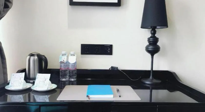 Xana Hotelle Chengdu Dafeng Huirong Plaza Longhu Street