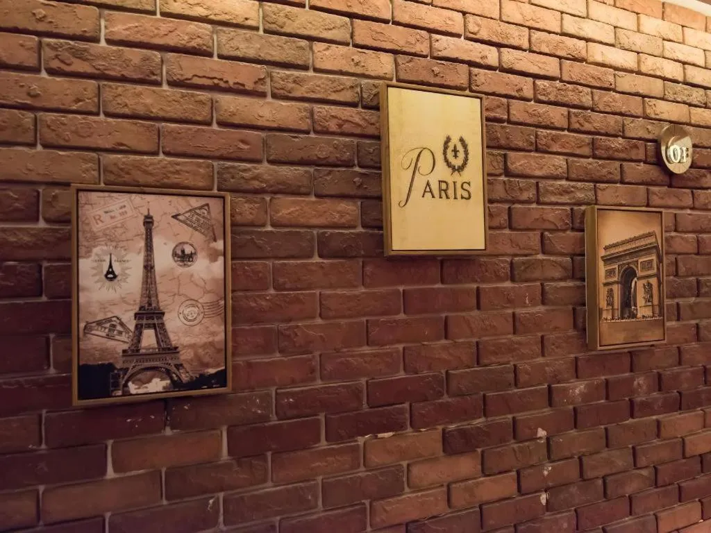 James Joyce Coffetel Zhengzhou CBD Exhibition Center Provincial People's Hospital