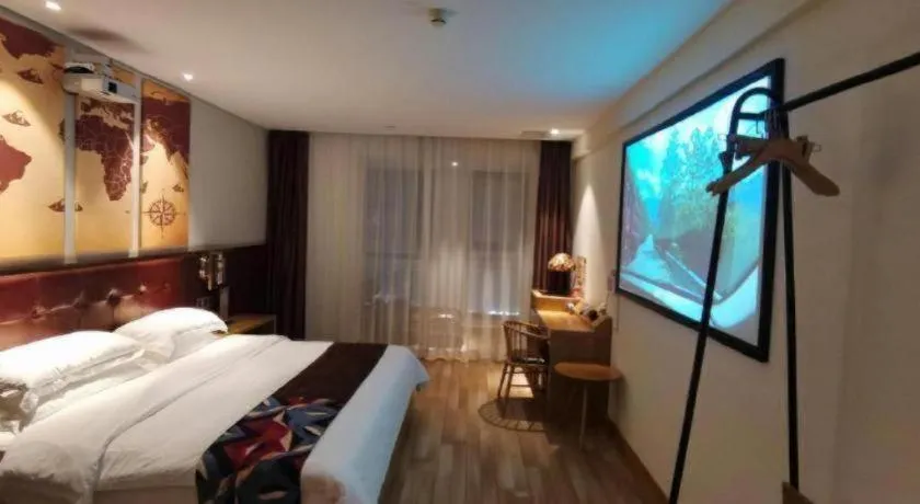 Bed in James Joyce Coffetel Zhengzhou CBD Exhibition Center Provincial People's Hospital