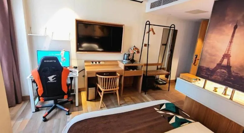 James Joyce Coffetel Zhengzhou CBD Exhibition Center Provincial People's Hospital