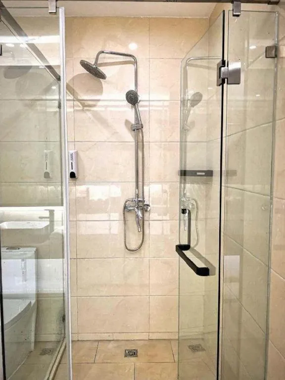 IU Hotel Qingdao Golden Beach Xuejiadao Metro Station