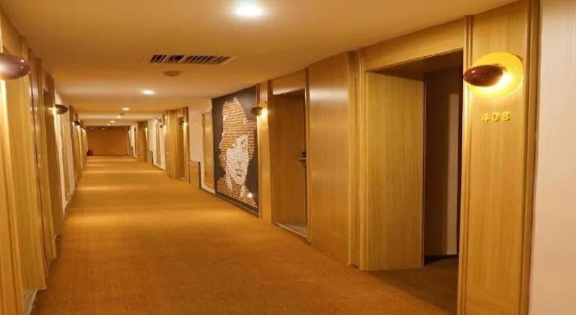 IU Hotel·Jiayuguan People's Shopping Mall