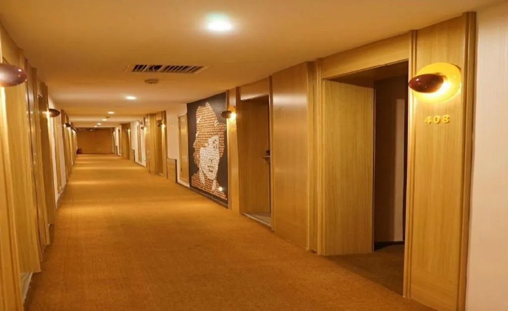 IU Hotel·Jiayuguan People's Shopping Mall