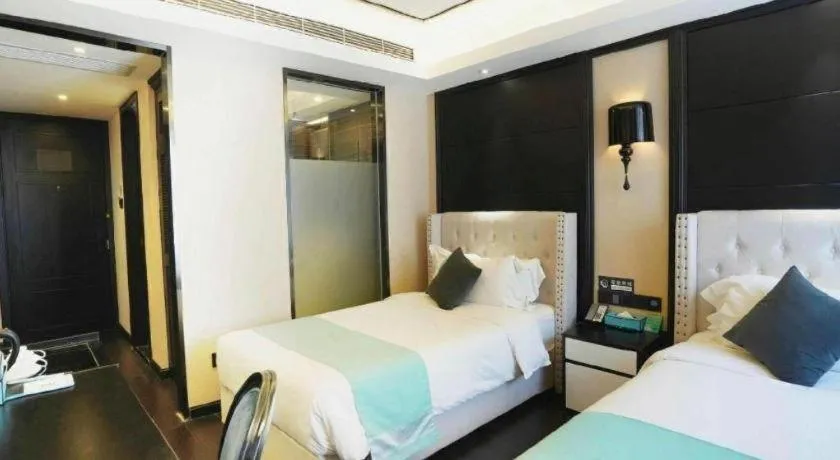 Bed in Xana Hotelle Zhengzhou North Passenger Terminal North University Town