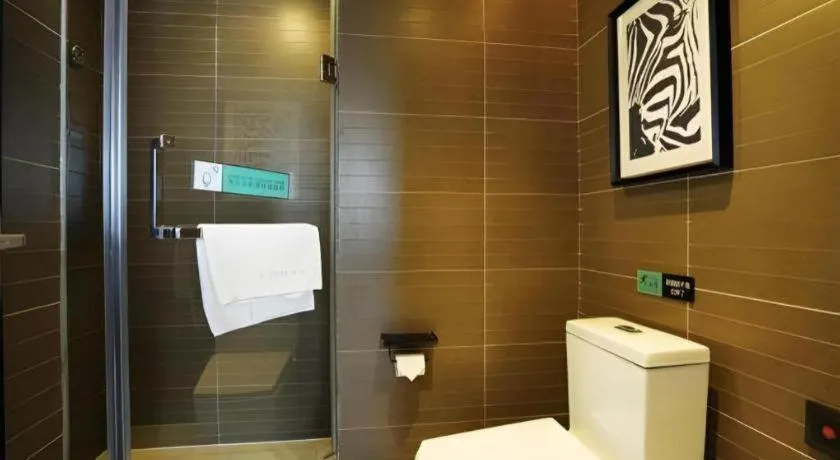 Xana Hotelle Zhengzhou North Passenger Terminal North University Town