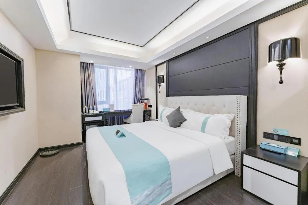 Bed in Xana Hotelle Zhengzhou North Passenger Terminal North University Town