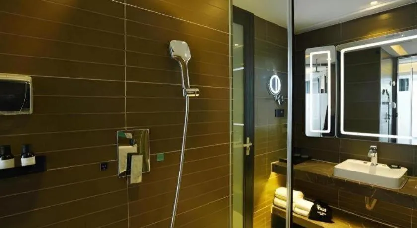 Xana Hotelle Zhengzhou North Passenger Terminal North University Town