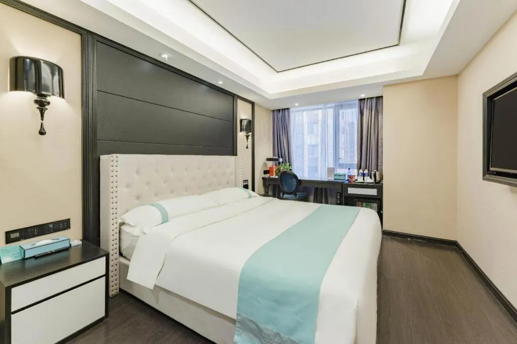 Bed in Xana Hotelle Zhengzhou North Passenger Terminal North University Town