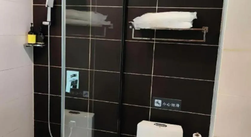 IU Hotel·Yangquan Xinjian Street Tianqiao