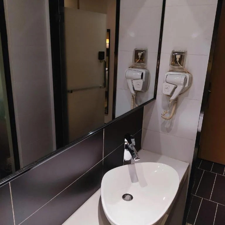 IU Hotel·Yangquan Xinjian Street Tianqiao